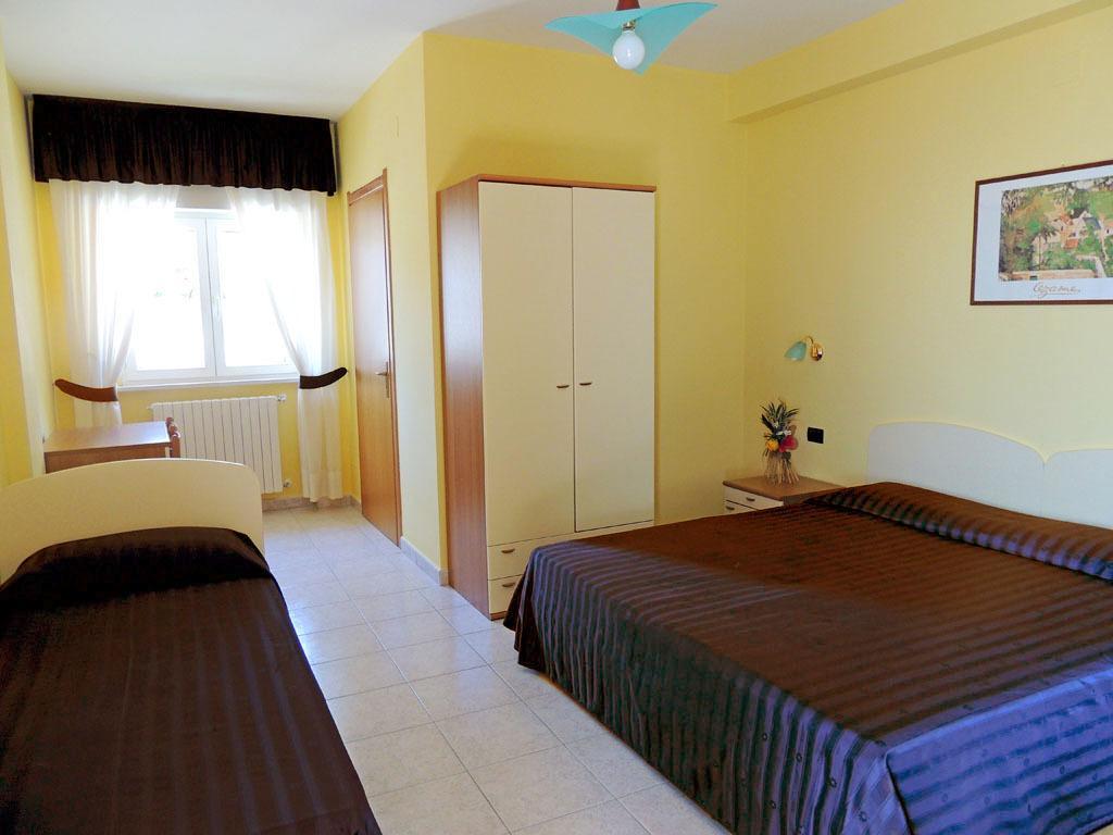 Monte SantʼAngelo B&B Angela חדר תמונה
